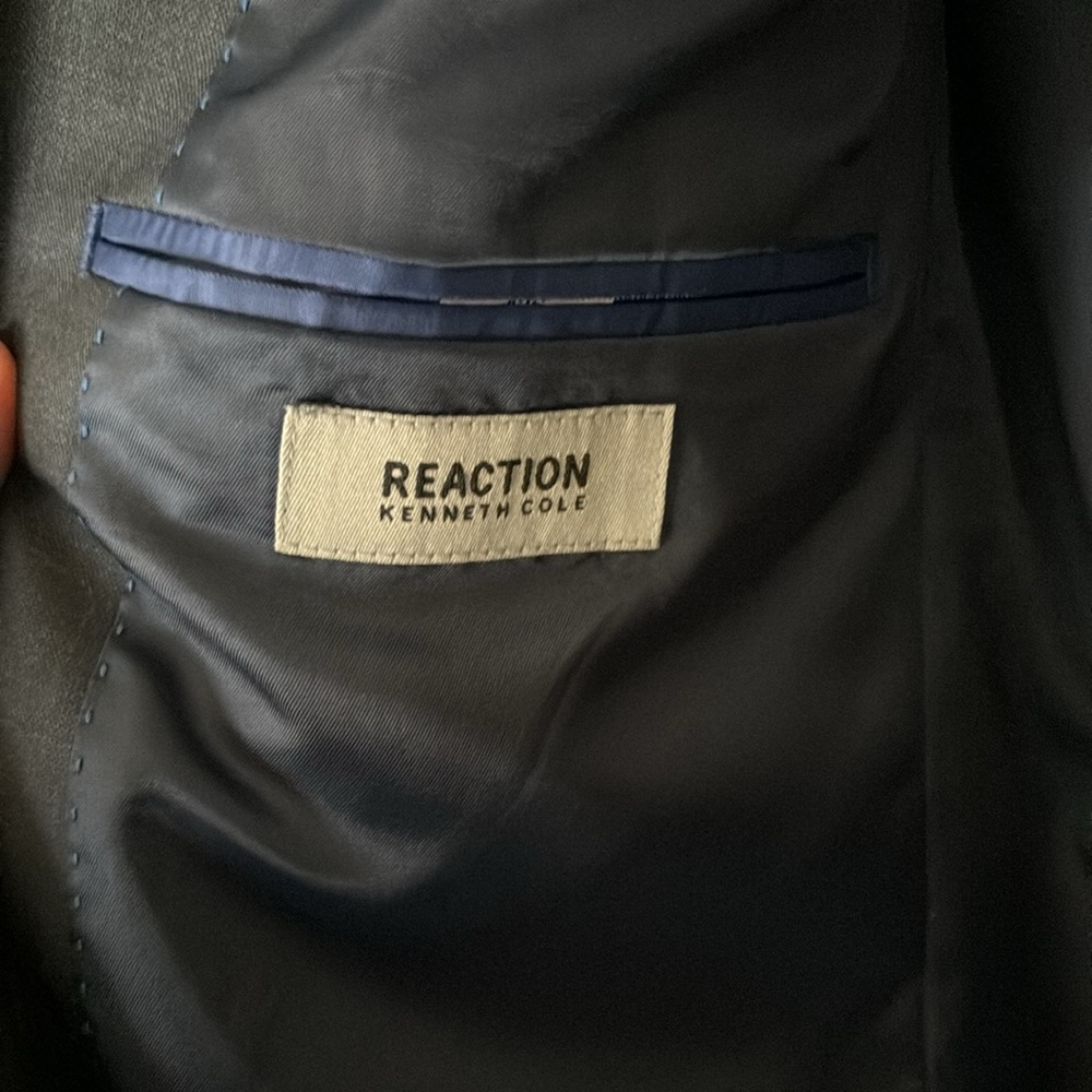 Reaction Kenneth Cole Sport Coat - Picture 2 of 4